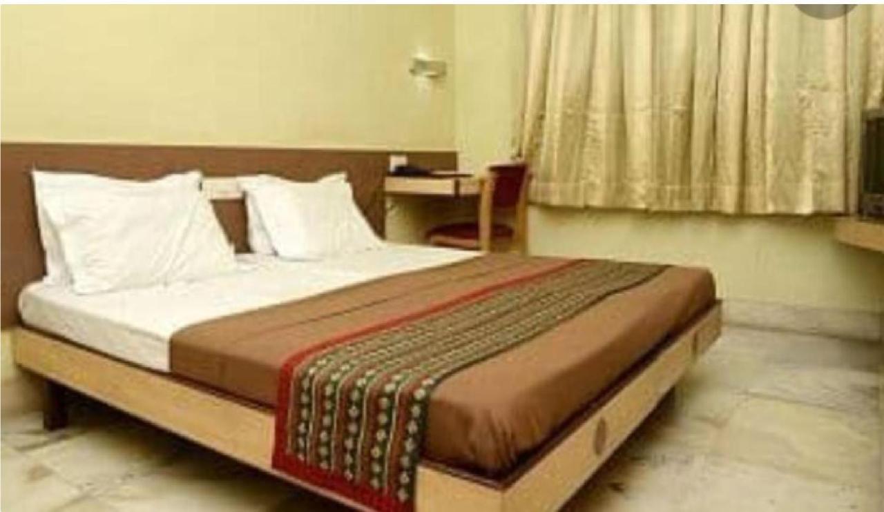 Hotel Chandrawali By WB Inn Ballia Bagian luar foto