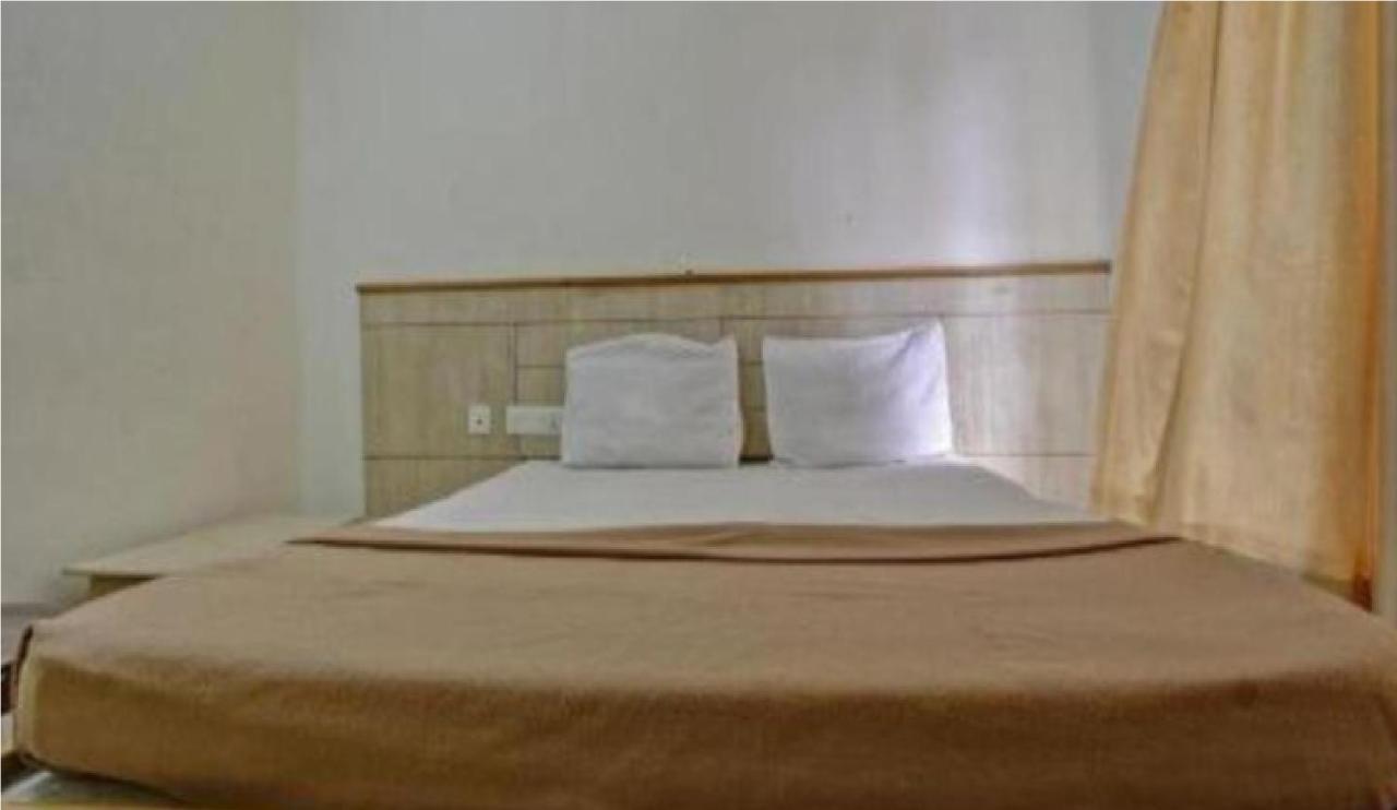 Hotel Chandrawali By WB Inn Ballia Bagian luar foto